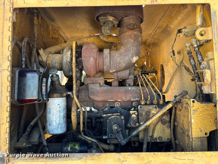 image for item DY0851 1982 Caterpillar 120G motor grader
