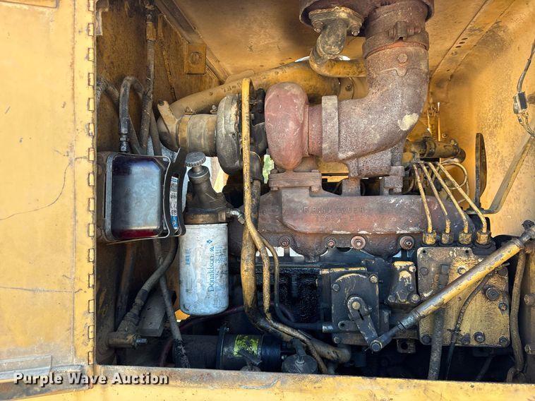 image for item DY0851 1982 Caterpillar 120G motor grader