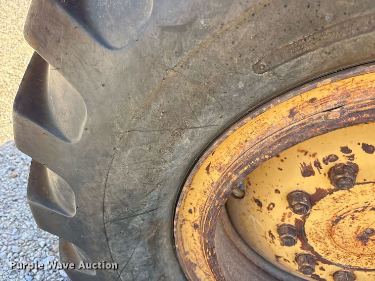 image for item DY0851 1982 Caterpillar 120G motor grader