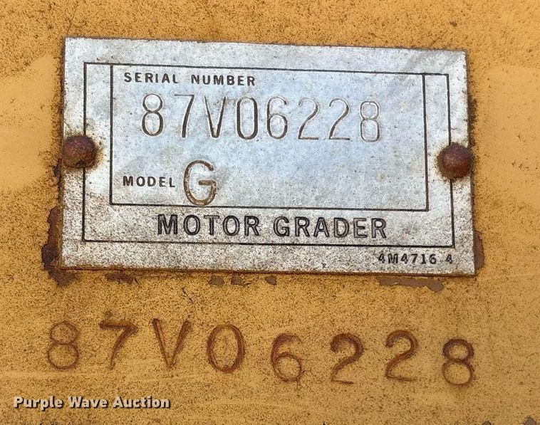 image for item DY0851 1982 Caterpillar 120G motor grader