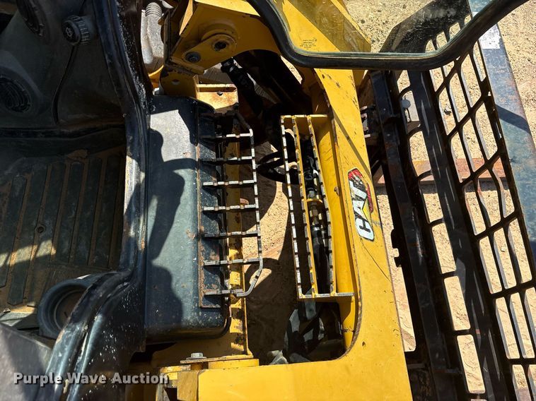 image for item DY0872 2021 Caterpillar 289D3 tracked skid steer loader