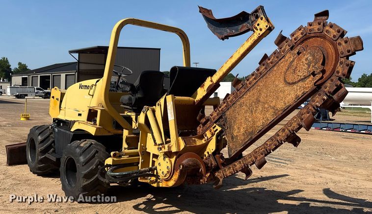image for item DY0873 2001 Vermeer RT850 trencher