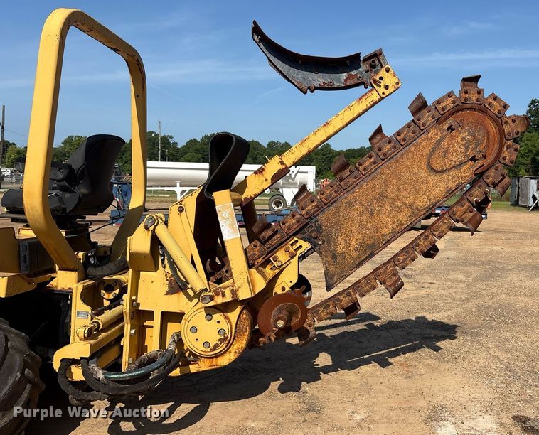 image for item DY0873 2001 Vermeer RT850 trencher
