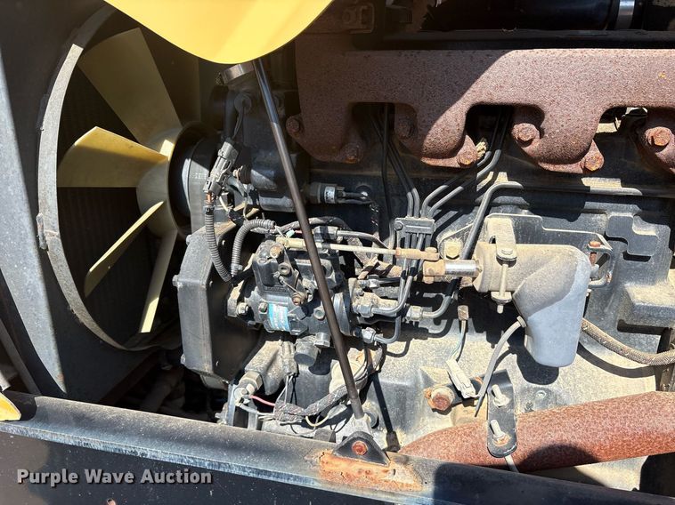 image for item DY0873 2001 Vermeer RT850 trencher