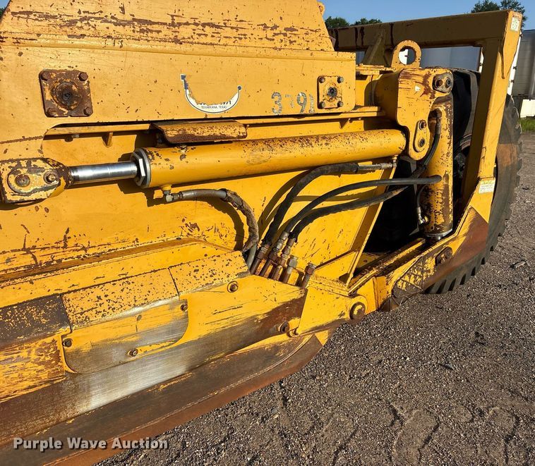 image for item DY0878 Reynolds scraper