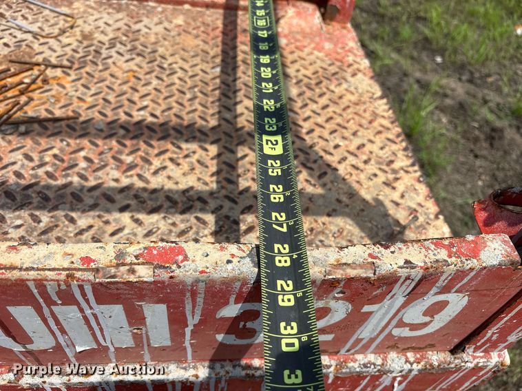 image for item DY0880 2013 Sky Jack SJIII 3219 scissor lift