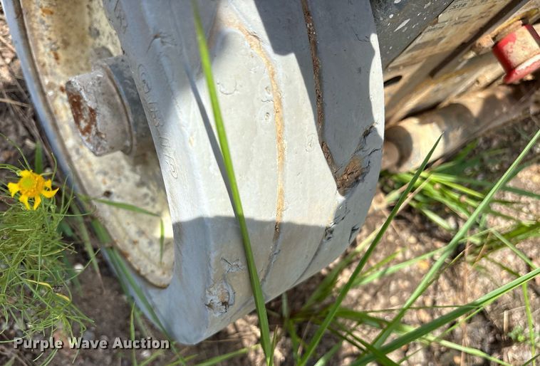 image for item DY0880 2013 Sky Jack SJIII 3219 scissor lift