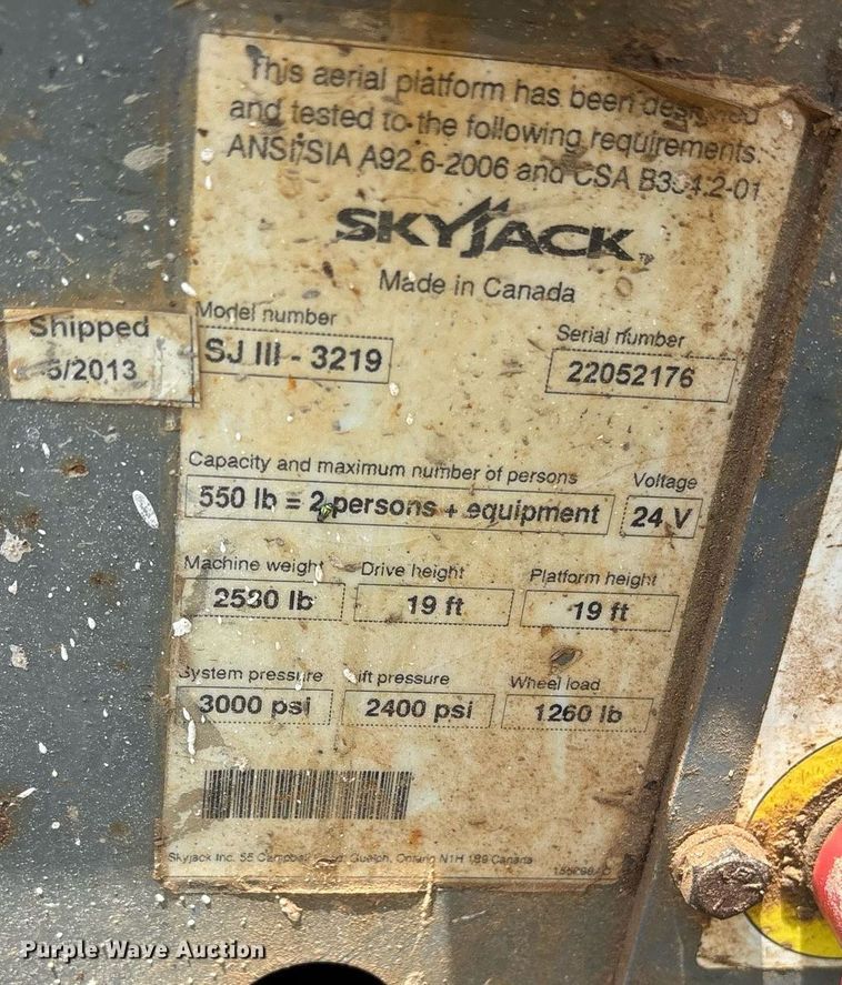 image for item DY0880 2013 Sky Jack SJIII 3219 scissor lift