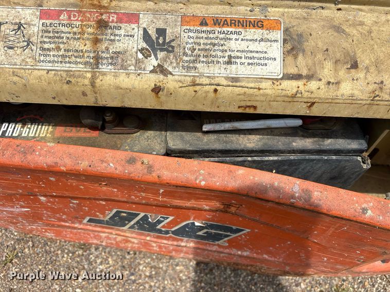 image for item DY0881 2007 JLG 2646ES scissor lift