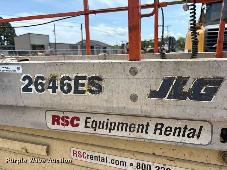 image for item DY0881 2007 JLG 2646ES scissor lift