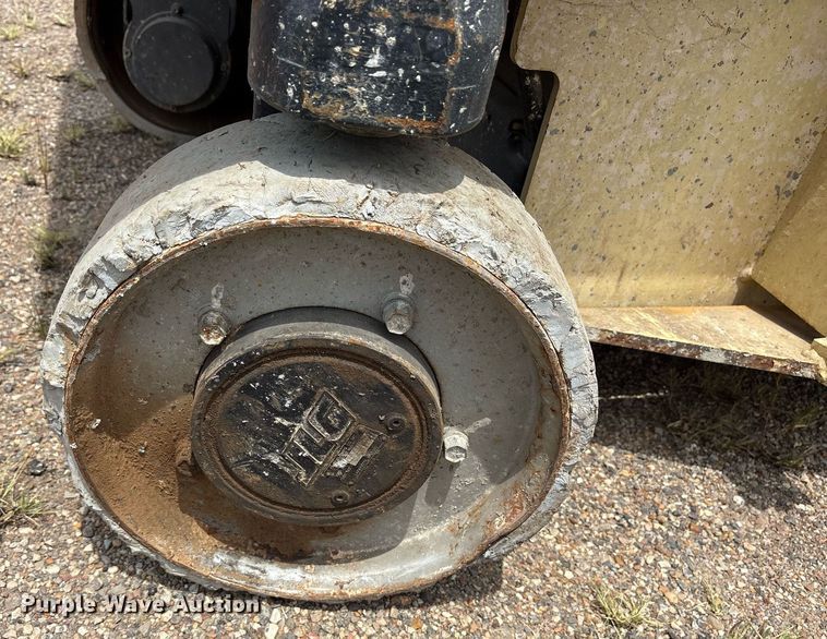 image for item DY0881 2007 JLG 2646ES scissor lift