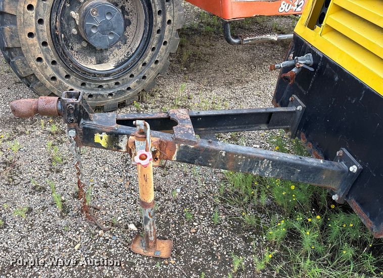 image for item DY0886 2000 Atlas Copco XAS96(JD) air compressor