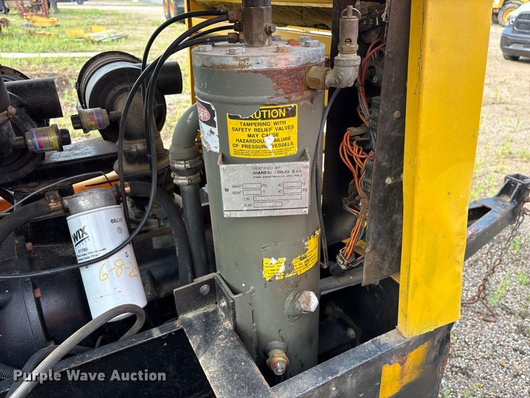 image for item DY0886 2000 Atlas Copco XAS96(JD) air compressor