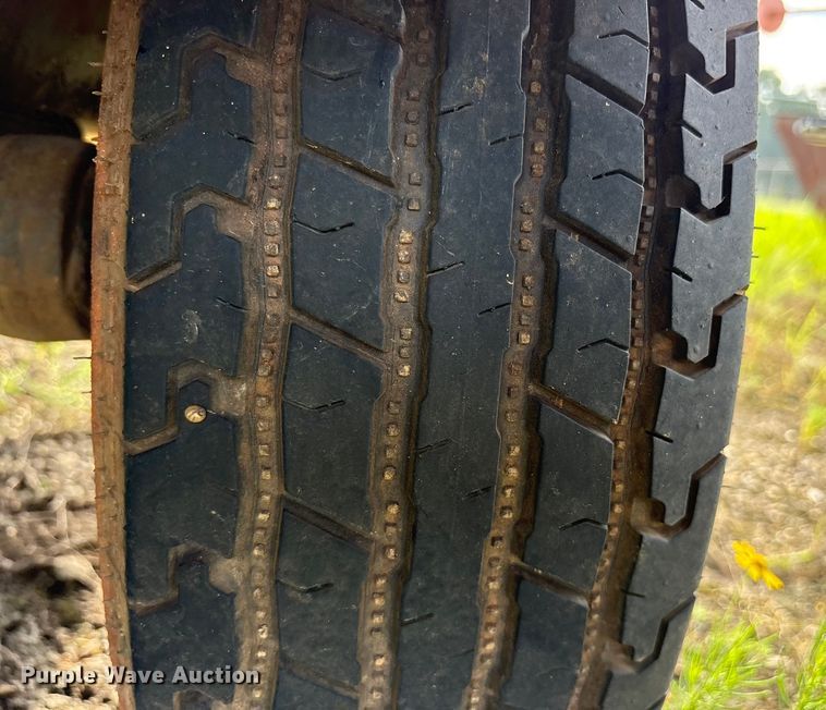 image for item DY0886 2000 Atlas Copco XAS96(JD) air compressor