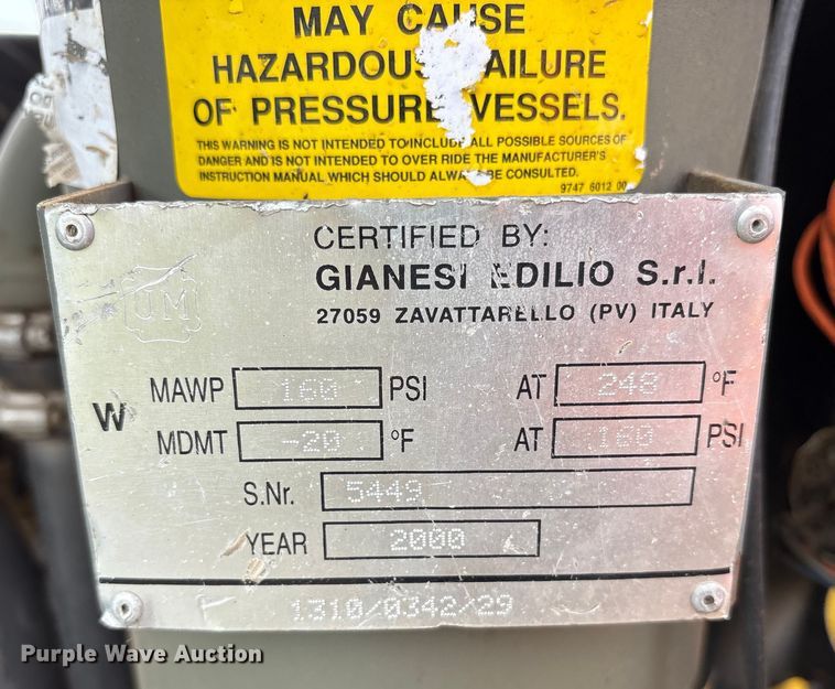 image for item DY0886 2000 Atlas Copco XAS96(JD) air compressor