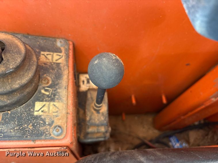 image for item DY0888 2006 Sky Trak 8042 telehandler