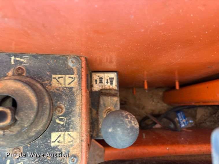 image for item DY0888 2006 Sky Trak 8042 telehandler