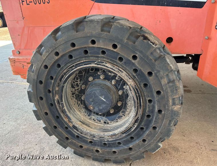 image for item DY0888 2006 Sky Trak 8042 telehandler