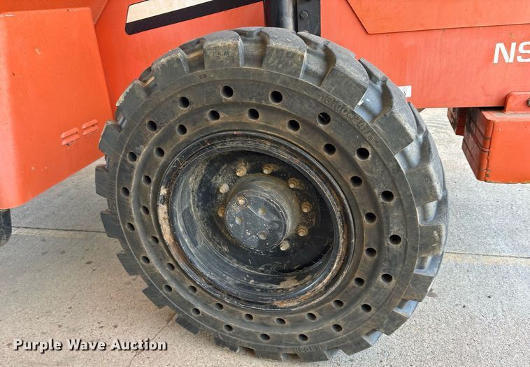 image for item DY0888 2006 Sky Trak 8042 telehandler