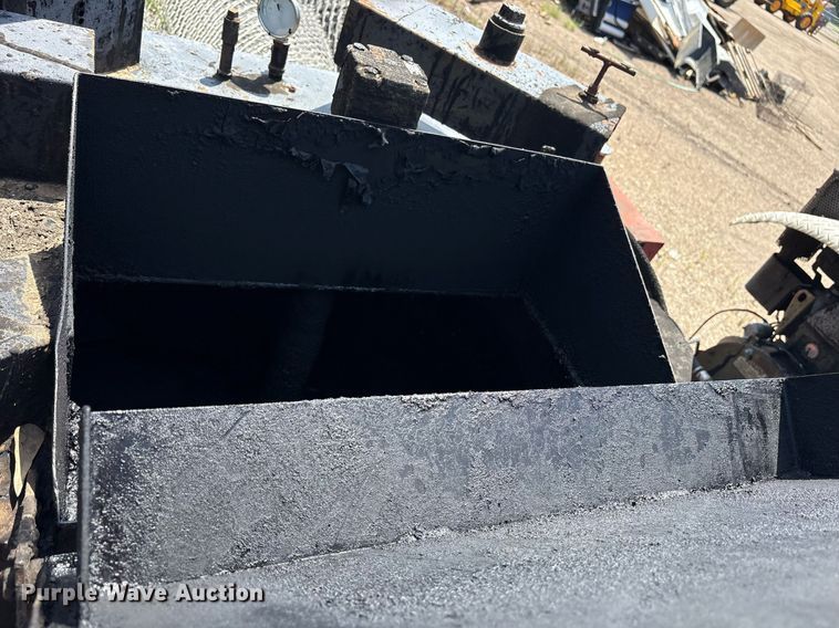 image for item DY0892 1997 Cimline 105DMA crack sealer