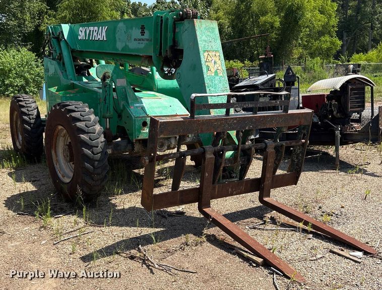 image for item DY0893 2006 Skytrak 6042 telehandler