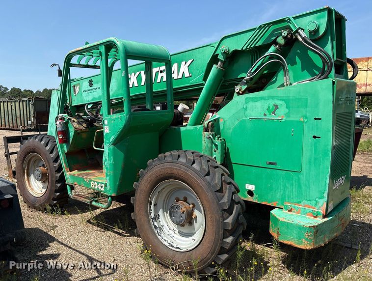 image for item DY0893 2006 Skytrak 6042 telehandler