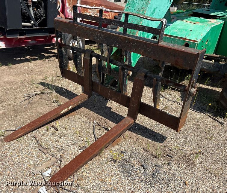 image for item DY0893 2006 Skytrak 6042 telehandler