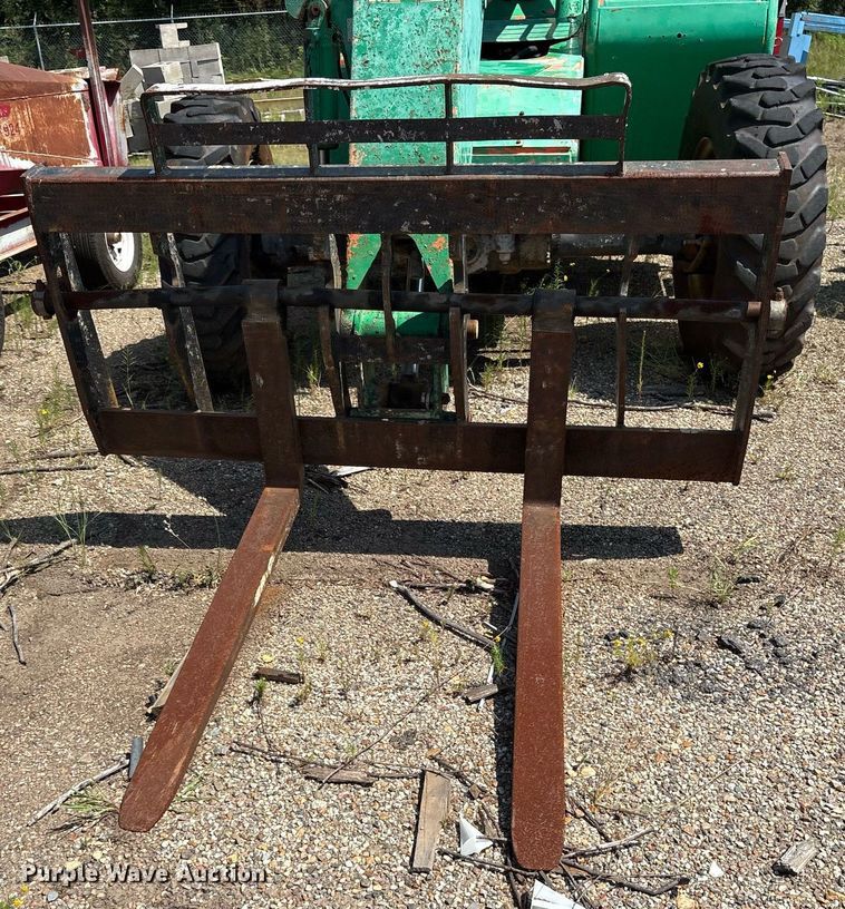 image for item DY0893 2006 Skytrak 6042 telehandler