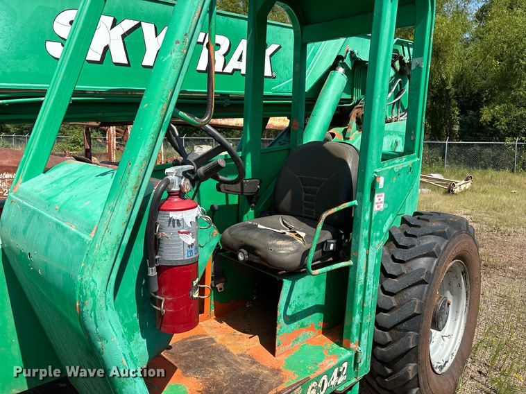image for item DY0893 2006 Skytrak 6042 telehandler