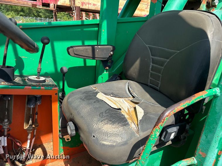 image for item DY0893 2006 Skytrak 6042 telehandler