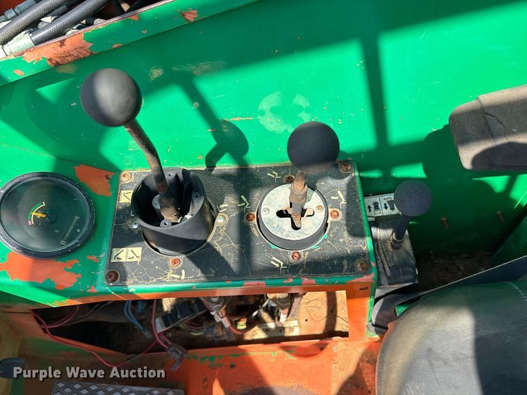 image for item DY0893 2006 Skytrak 6042 telehandler