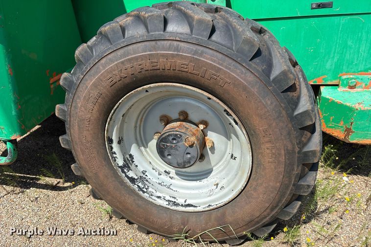 image for item DY0893 2006 Skytrak 6042 telehandler