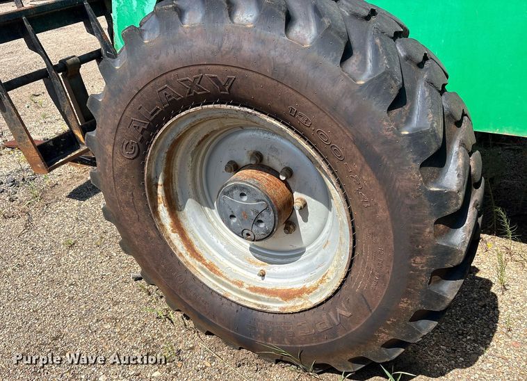 image for item DY0893 2006 Skytrak 6042 telehandler