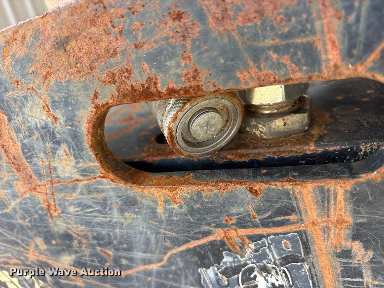 image for item DY0899 John Deere Work Site Pro breaker