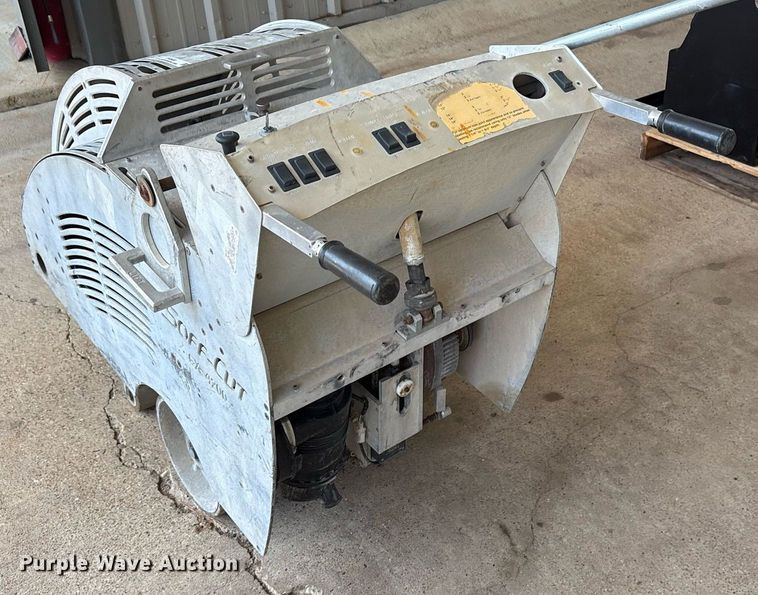 image for item DY0900 Soff-Cut GX-4200 concrete saw