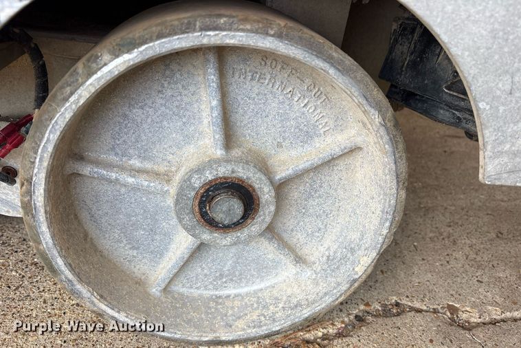 image for item DY0900 Soff-Cut GX-4200 concrete saw