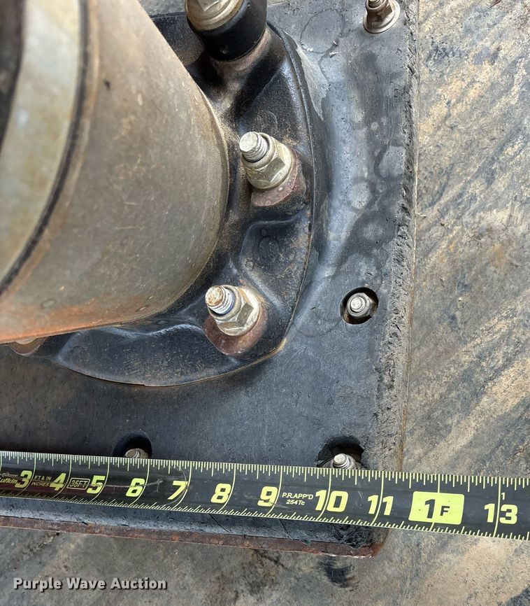 image for item DY0901 Husqvarna LT6005 plate compactor