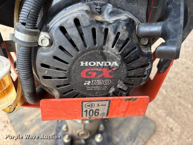 image for item DY0901 Husqvarna LT6005 plate compactor