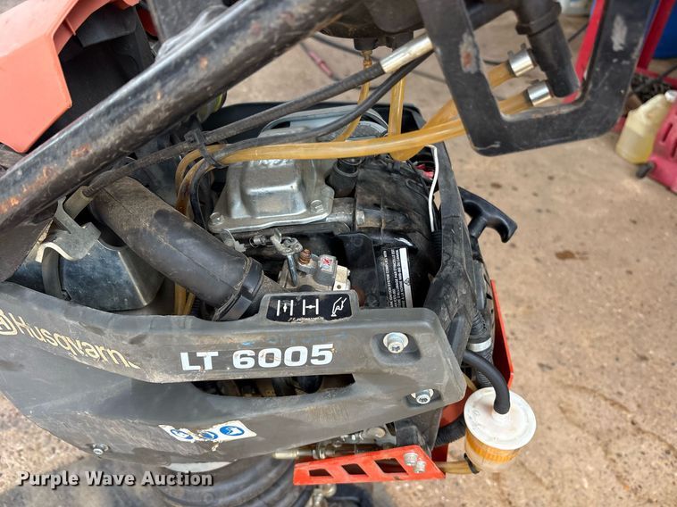 image for item DY0901 Husqvarna LT6005 plate compactor