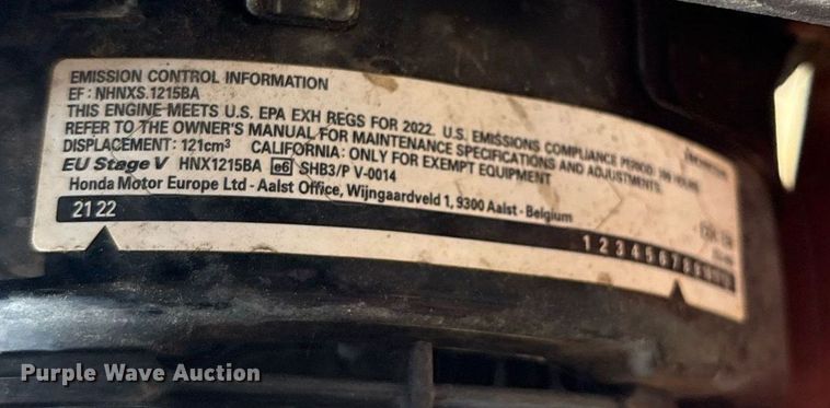 image for item DY0901 Husqvarna LT6005 plate compactor