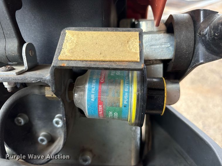 image for item DY0901 Husqvarna LT6005 plate compactor