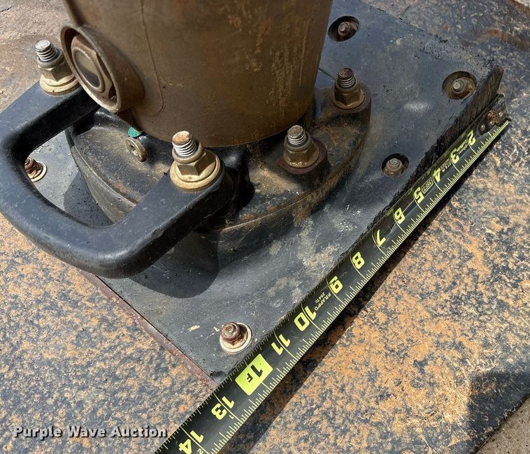 image for item DY0902 Husqvarna LT6005 plate compactor