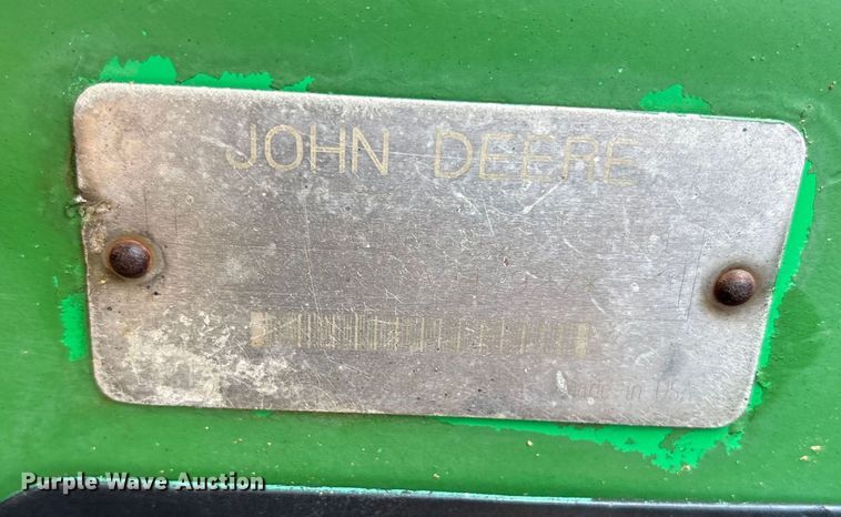 image for item DY0911 2000 John Deere 240 skid steer loader