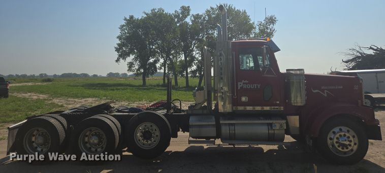 image for item DY1098 2010 Western Star 4900XL semi truck