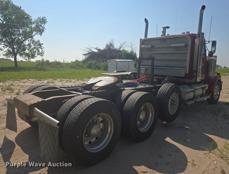 image for item DY1098 2010 Western Star 4900XL semi truck