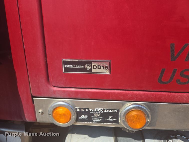 image for item DY1098 2010 Western Star 4900XL semi truck