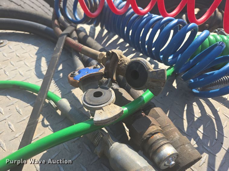 image for item DY1098 2010 Western Star 4900XL semi truck