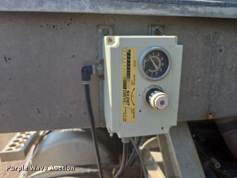 image for item DY1098 2010 Western Star 4900XL semi truck