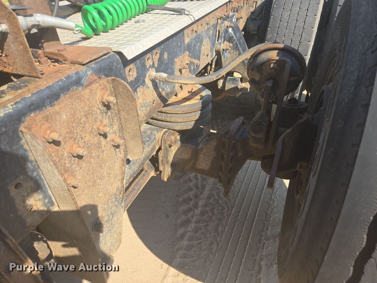 image for item DY1098 2010 Western Star 4900XL semi truck