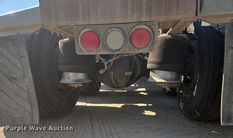 image for item DY1098 2010 Western Star 4900XL semi truck